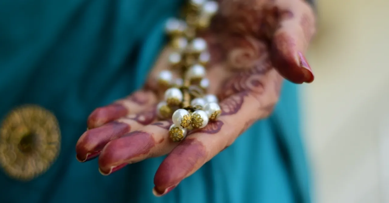 Festive jewellery