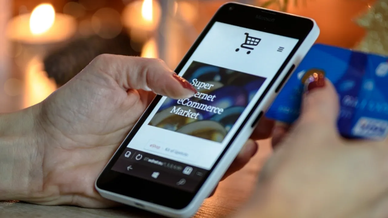 CashKaro woos users with #NeverGoBroke