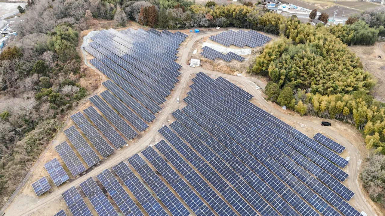  Funaki solar plant in Ube, Japan, was under construction and set to operate by mid-2025 under a 20-year agreement with Amazon. mage Source: X-ELIO 