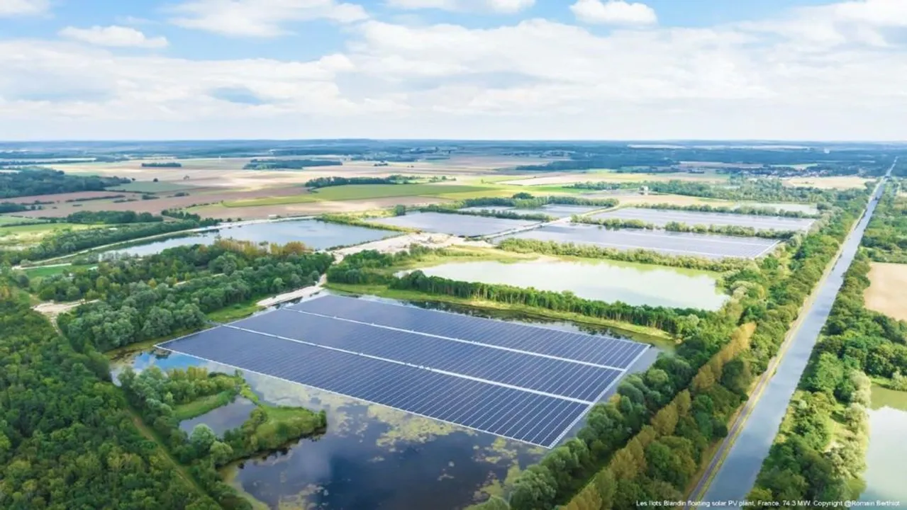  Les Ilots Blandin and other projects from Q Energy were set to generate 210,000 MWh yearly, powering over 50,000 homes by 2026. Image Source: Velto Renewables 