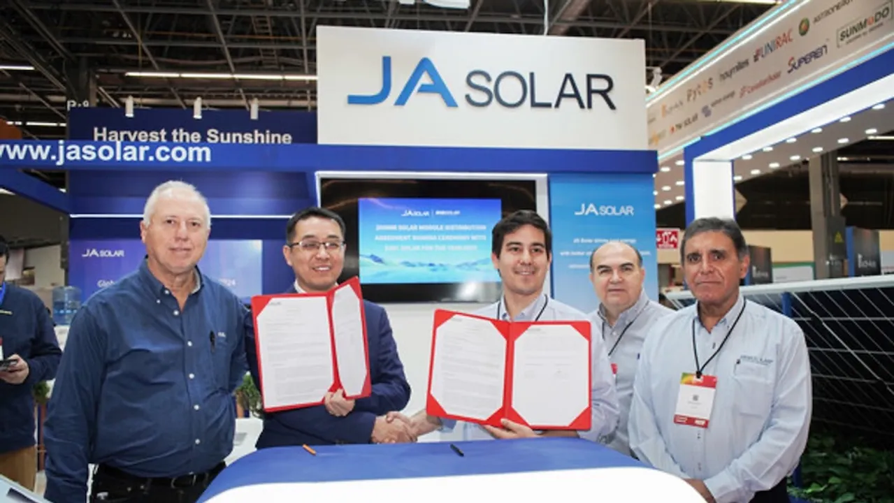  Designed for extreme weather resilience, DeepBlue 4.0 Pro modules provide durable and efficient PV solutions for Mexico’s arid, humid, and coastal regions.  Image Source: JA Solar 