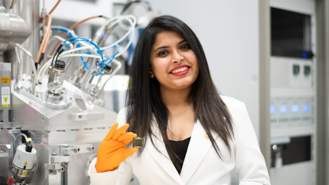  Aluminium oxide nanoparticles helped perovskite solar cells last 1,530 hours, improving stability, conductivity, and protection against moisture. Image Source: University of Surrey 