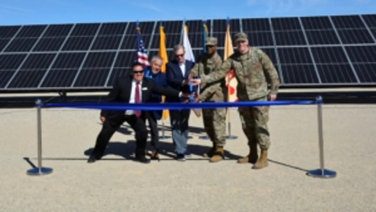  The project integrates a 700 kW solar array, a 500 kW battery storage system, and a 500 kW natural gas generator to support military operations at White Sands.  Image Source: Ameresco 