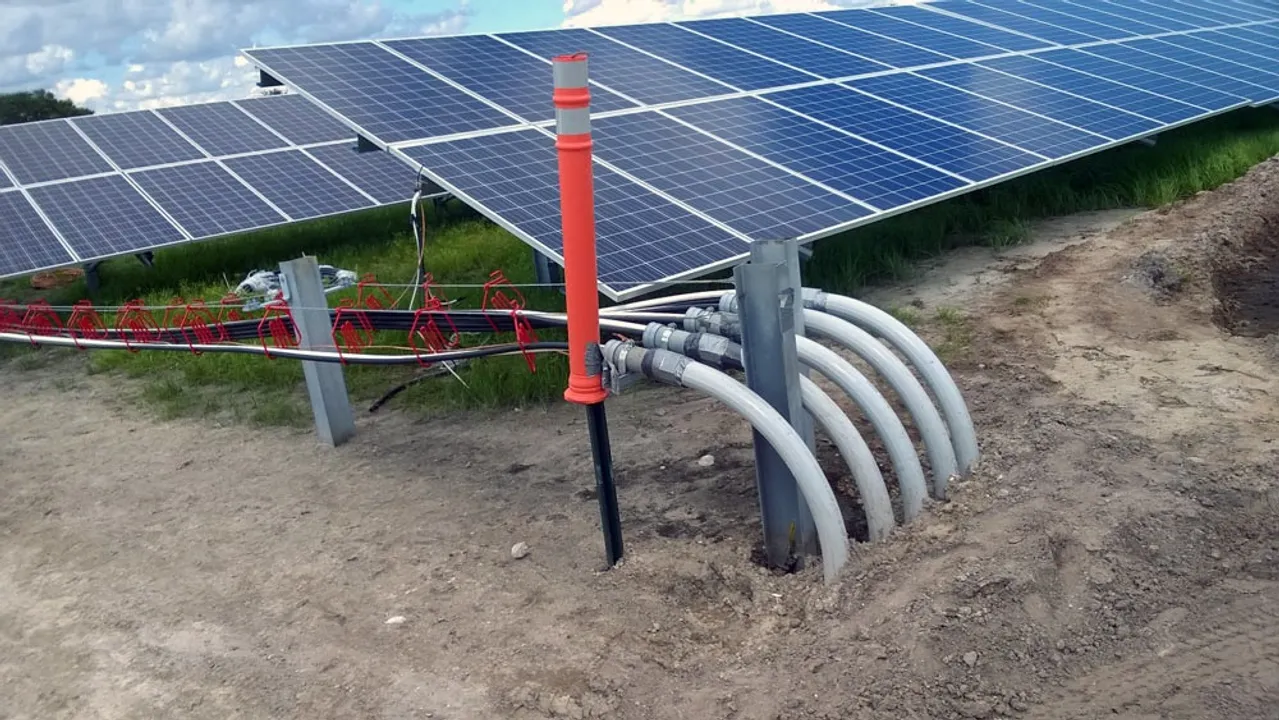  The 3D locking style from CAB Solar wrapped around messenger wires to improve cable stability during livestock grazing. Image Source: CAB Solar 