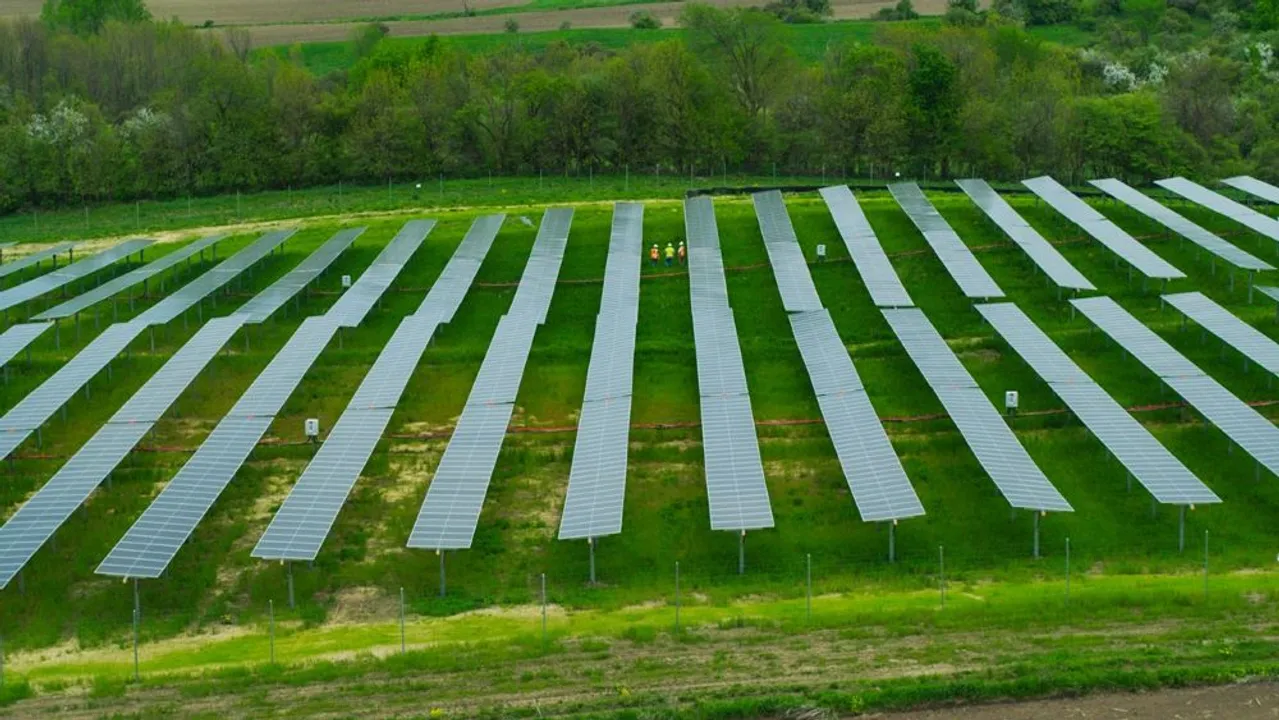  The 30 community solar projects have been backed by major lenders including First Citizens Bank and Siemens.  Image Source: Dimension Energy 