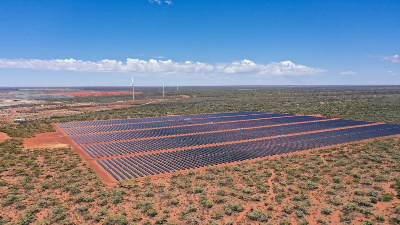  Tropicana hybrid by Pacific Energy has reduced diesel use by 96%, gas by 50% and cut 65,000 tons of emissions annually in Western Australia. Image Source: Pacific Energy 