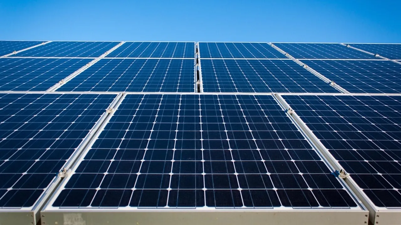  The new production line has integrated AI and AOI systems for real-time traceability while achieving a 16-second-per-module output rate.  Image Source: Pixabay 