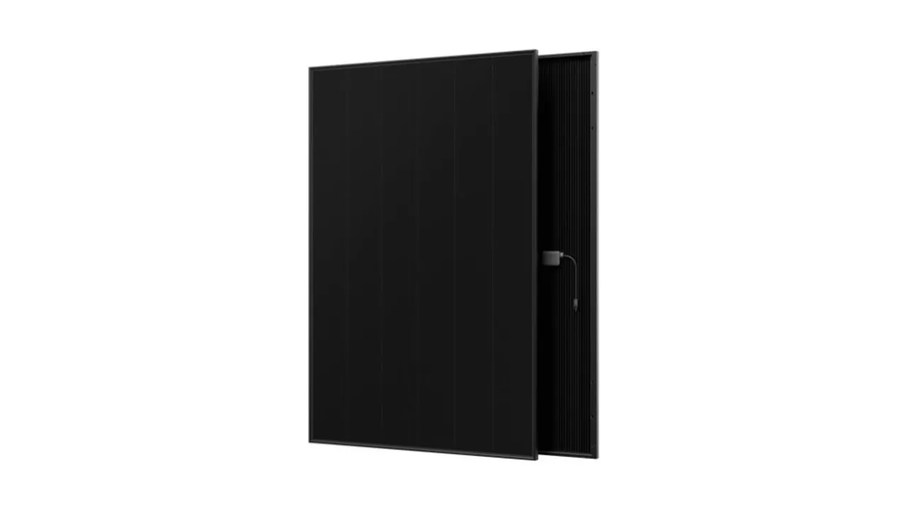  AI-powered diagnostics have enabled early fault detection and performance recovery at the individual module level.  Image Source: AIKO 