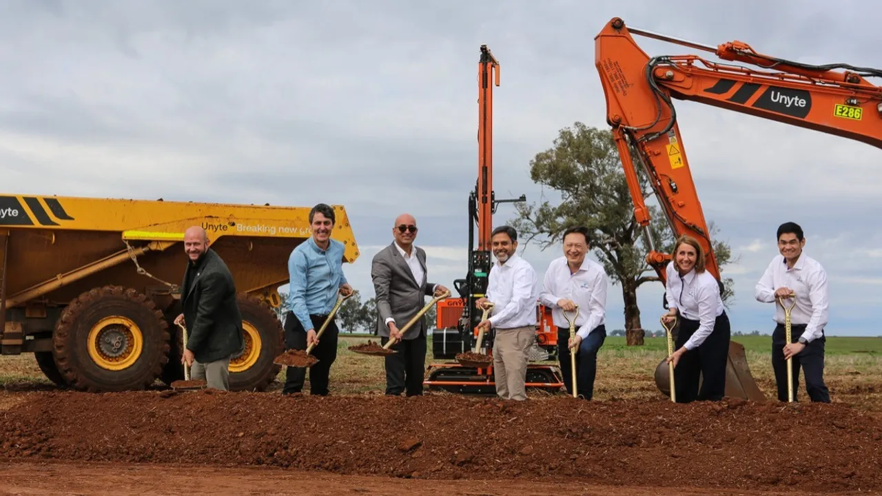  Trinasolar has supplied PV modules and CATL has provided battery systems under EPC delivery by PCL Construction.. Image Source: Gentari 