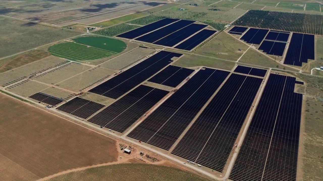  1000 Mile Solar has secured tax equity and debt financing for Texas construction. Photograph: (Image Credit/Source: LongroadEnergy) 
