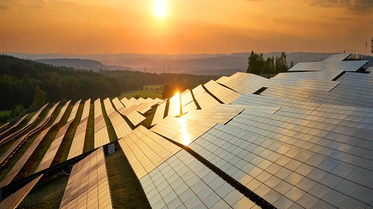  Astronergy has surpassed 150 GW global shipments while securing Tier 1 supplier status.  Image Credit/Source:  Astronergy 