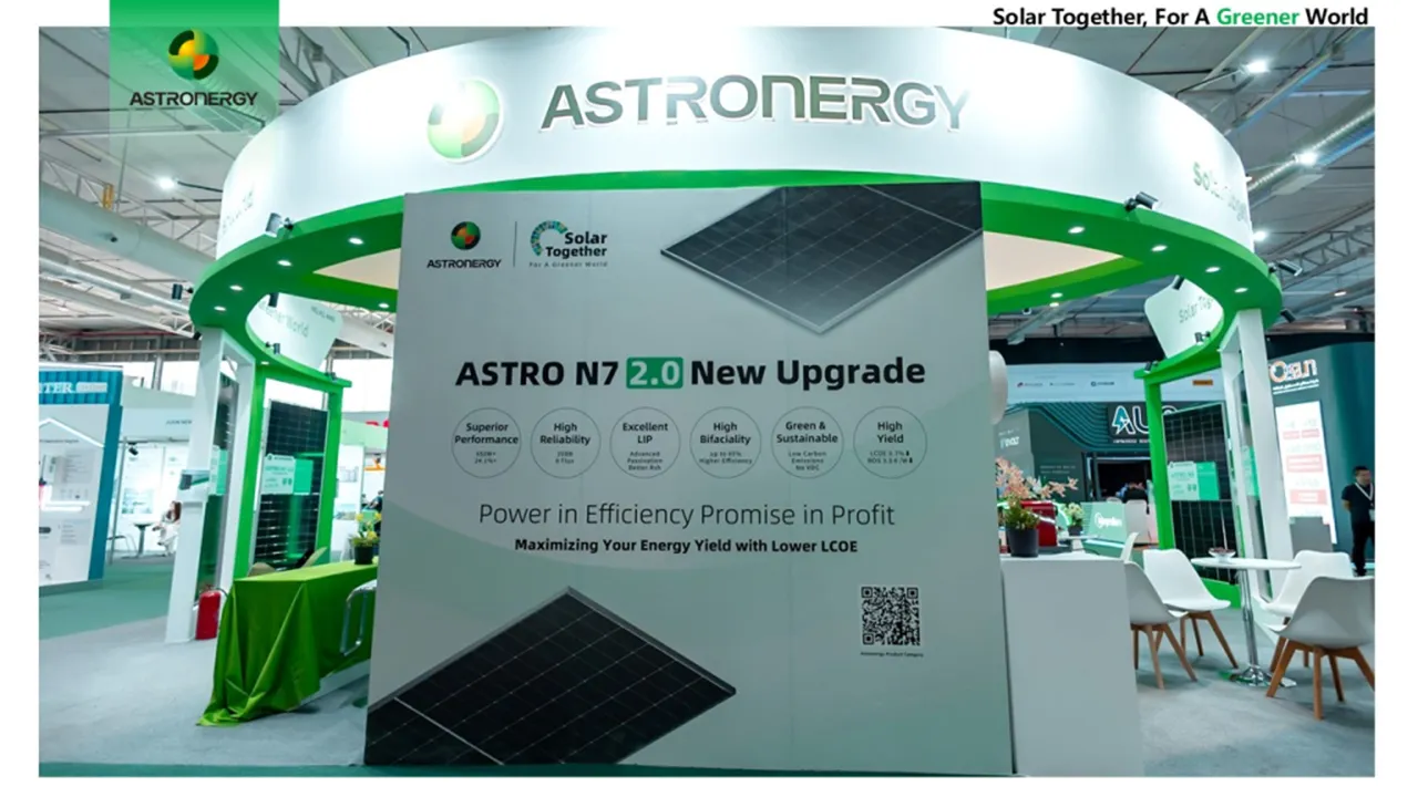  Astronergy has introduced upgraded TOPCon 5.0 modules and signed Saudi cooperation deals at the Riyadh exhibition. Image Credit/Source: Astronergy 