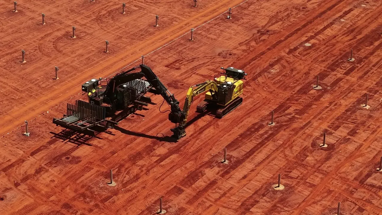  Pilbara Solar Innovation Hub has tested autonomous and modular systems to improve solar installation speed and efficiency.  Image Source: Fortescue 