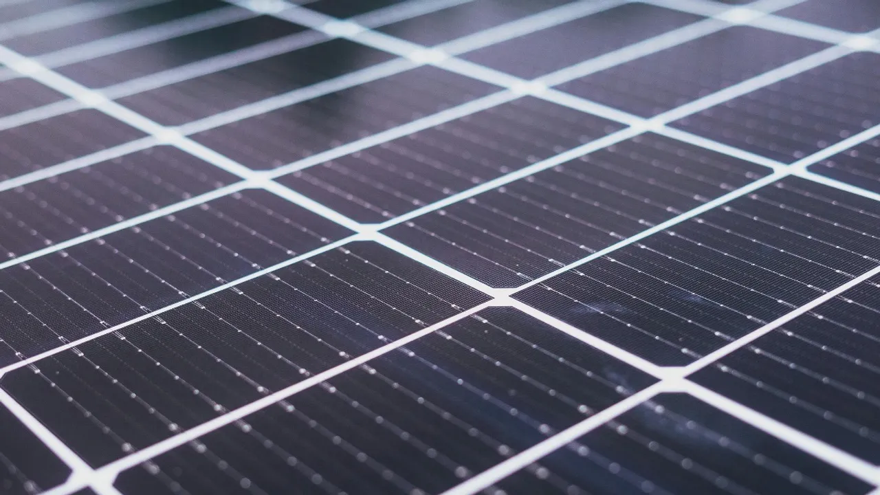  Supply agreement ensures 4.5 GWp of high-efficiency cells for domestic solar projects. Image Credit/Source: Los Muertos Crew/Pexels 