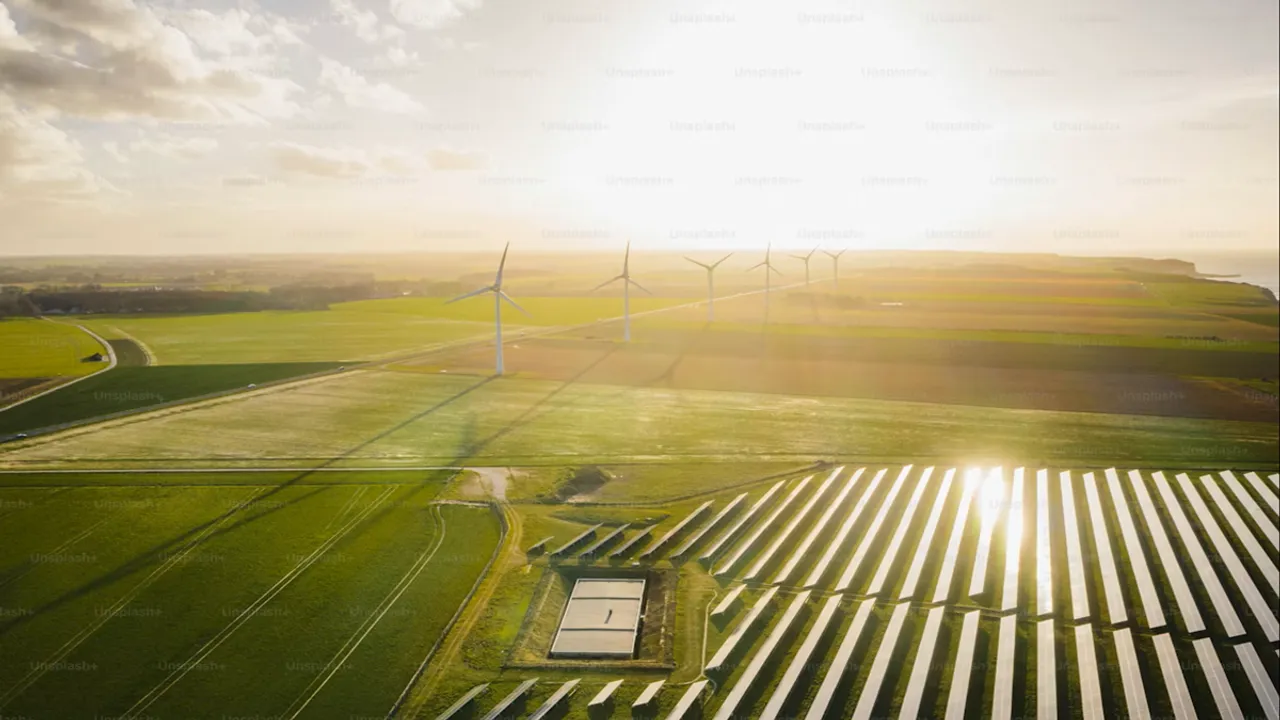  The PV Żółkiewka plant has applied cable pooling with trackers for higher system efficiency. Image Credit/Source: Benoit Deschsaux/Unsplash 