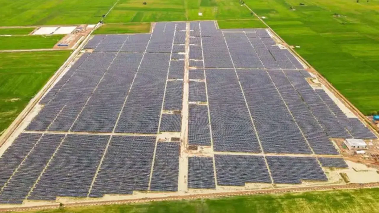  The modules have been selected for South Korea’s Haenam Bukil facility, identified as a 410 MW ground-mounted PV installation. Image Source: JA Solar 