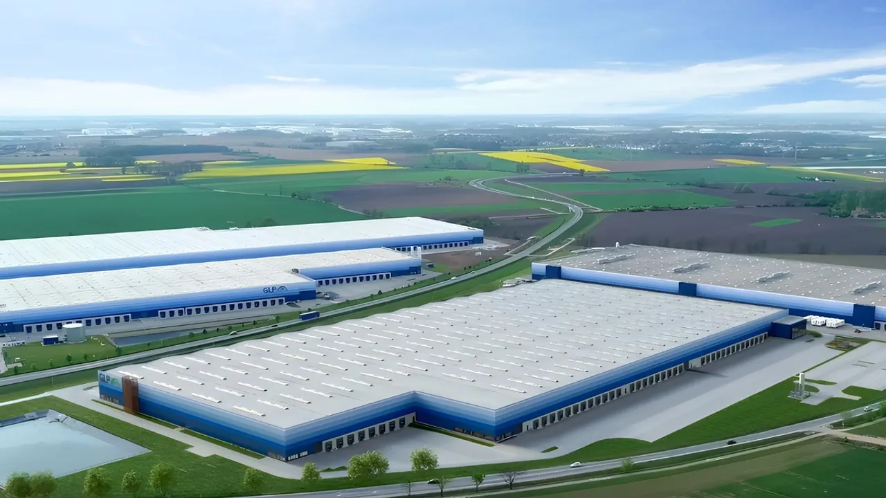 The Poland facility is planned to cover 65,400 m² and support regional PV equipment manufacturing.