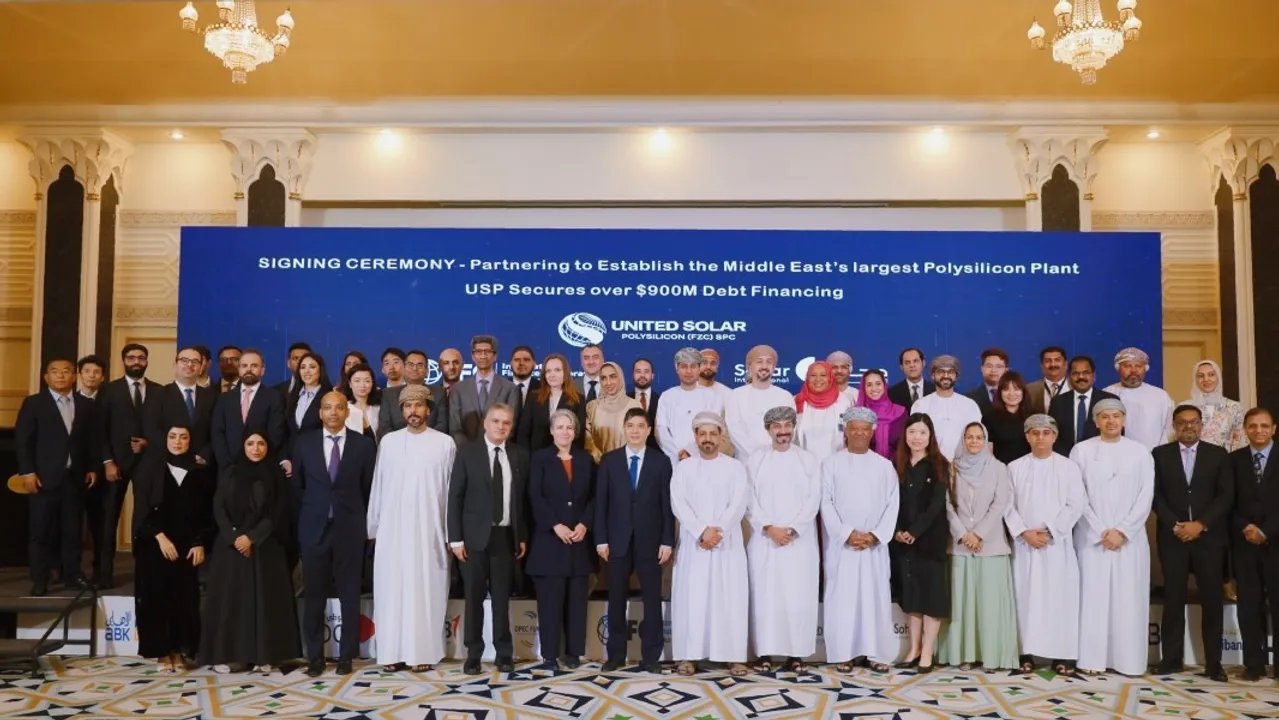 The facility has advanced toward Q1 2026 production with fully traceable high-purity polysilicon manufacturing.