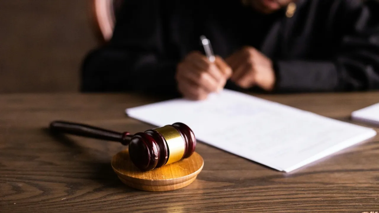 First Solar issued lower-than-expected FY 2026 revenue guidance, preceding the $33.09 share decline.