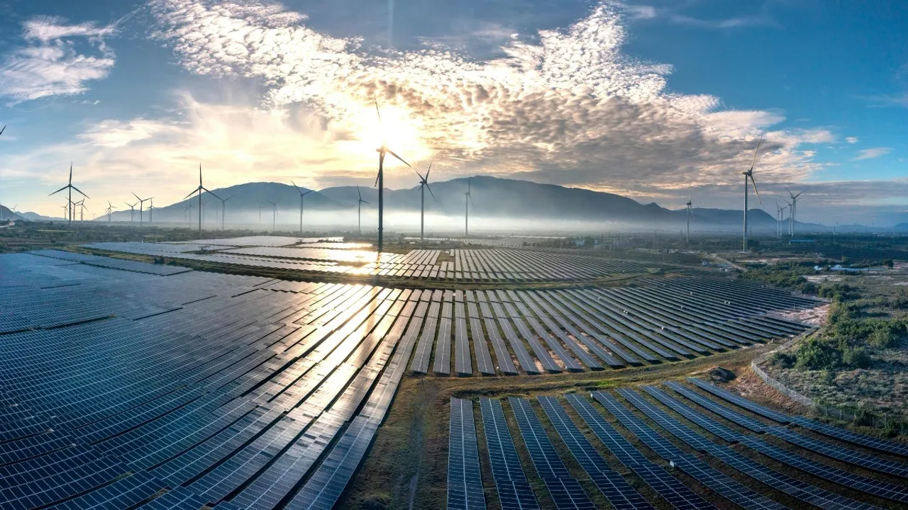 The project combines 20.2 MW wind and 20.6 MWp solar capacity.