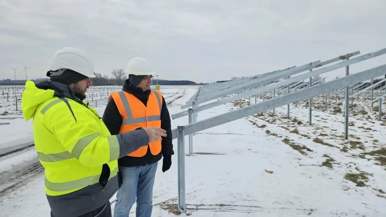 The project is expected to generate 28,700 MWh annually once operational.