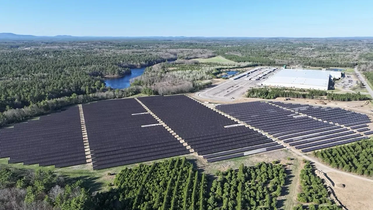 The system was supported by OMCO fixed-tilt racking and SMA Sunny Highpower PEAK3 inverters.