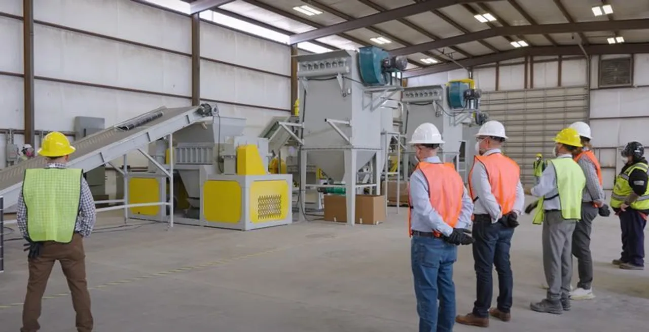  Qcells and SOLARCYCLE pioneer a circular clean energy supply chain, recycling panels with over 95% efficiency, reducing reliance on imported materials, and creating domestic jobs. (Image Credit: SOLARCYCLE).  