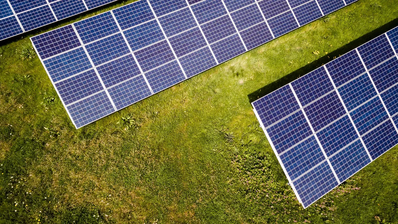  Microsoft signs power purchase agreement with Recurrent Energy for Bayou Galion Solar project, financing led by Mitsubishi UFJ Financial Group. (Image Credit: Recurrent Energy).  