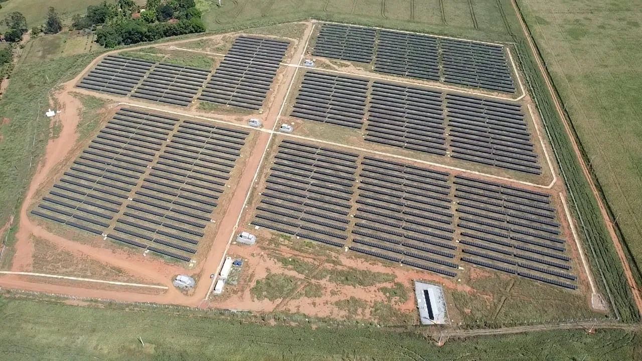  Helexia's achievement of 100 MW of solar energy operation marks its growing presence in Brazil's distributed solar power sector. (Photo Credit: Helexia)  