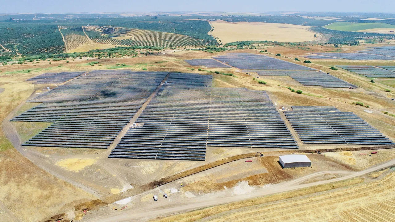  BayWa r.e. sells 95 MW Almodóvar solar park in Spain to Encavis AG. (Photo Credit: BayWa r.e) 