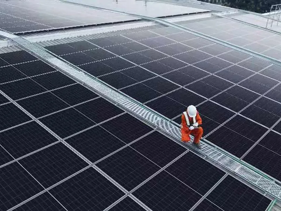  Simulations by Enertis Applus+ have shown AIKO modules' lead in energy yield and cost efficiency report. (Image Credit: Aiko)  