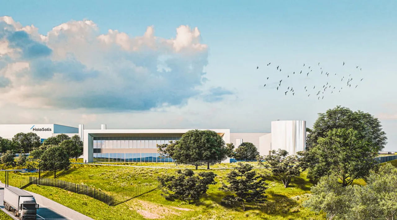  The gigafactory aims to produce enough panels to power one million European households annually by 2028. (Image Source: Technique Solaire)  