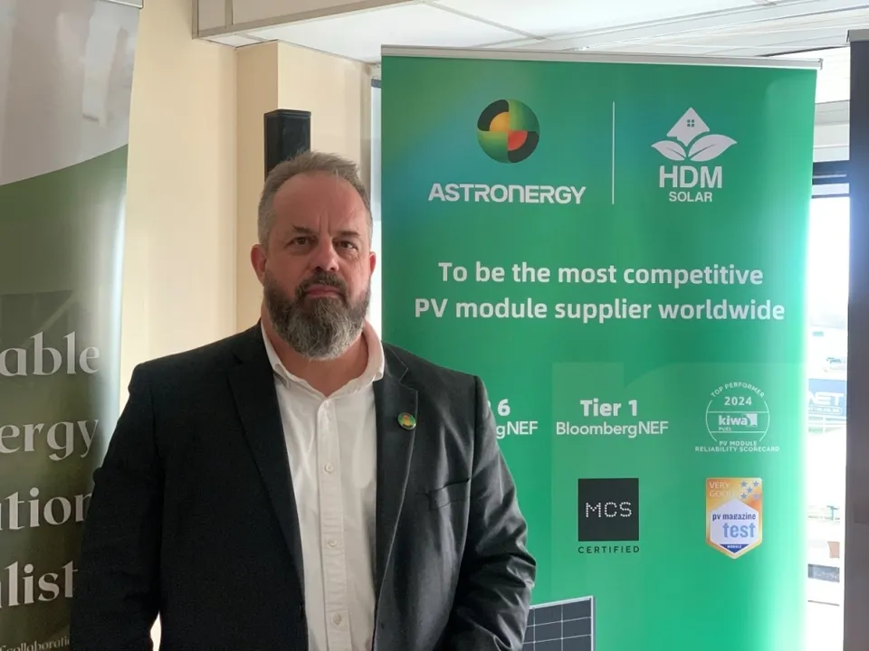  Featuring G12 wafers and 18 busbars, the ASTRO N8 achieves 23.2% efficiency and up to 720 W of power. (Image Source: Astronergy)  