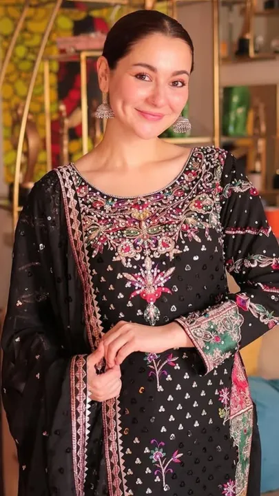 hania amir 1