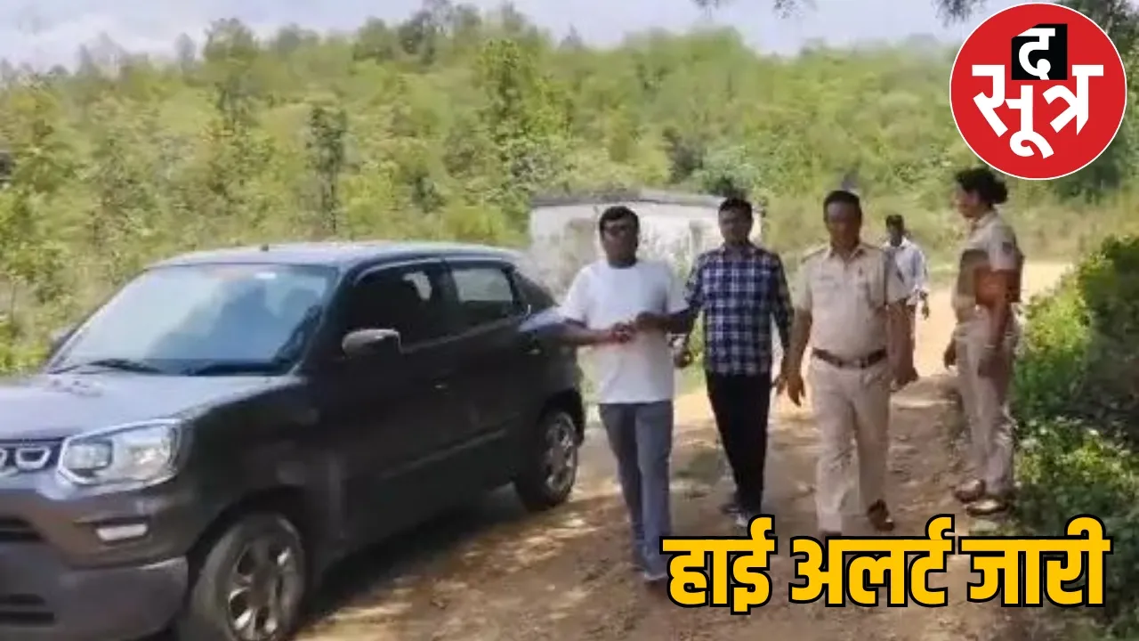 Naxalites can blow up 100 buses of security forces with the looted ammunition the sootr