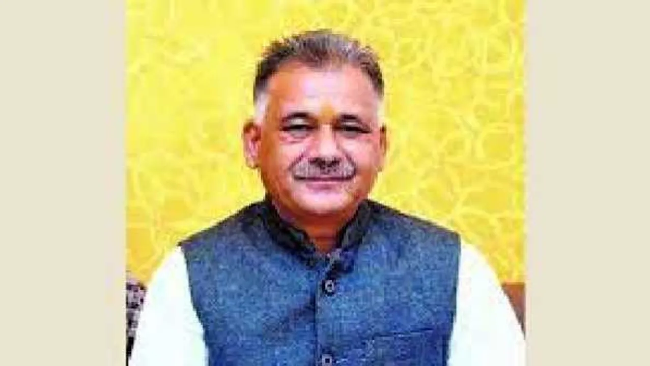 इतिहास से छेड़छाड़: MP के शिक्षा मंत्री बोले- विश्व गुरु भारत के इतिहास को बदला गया 