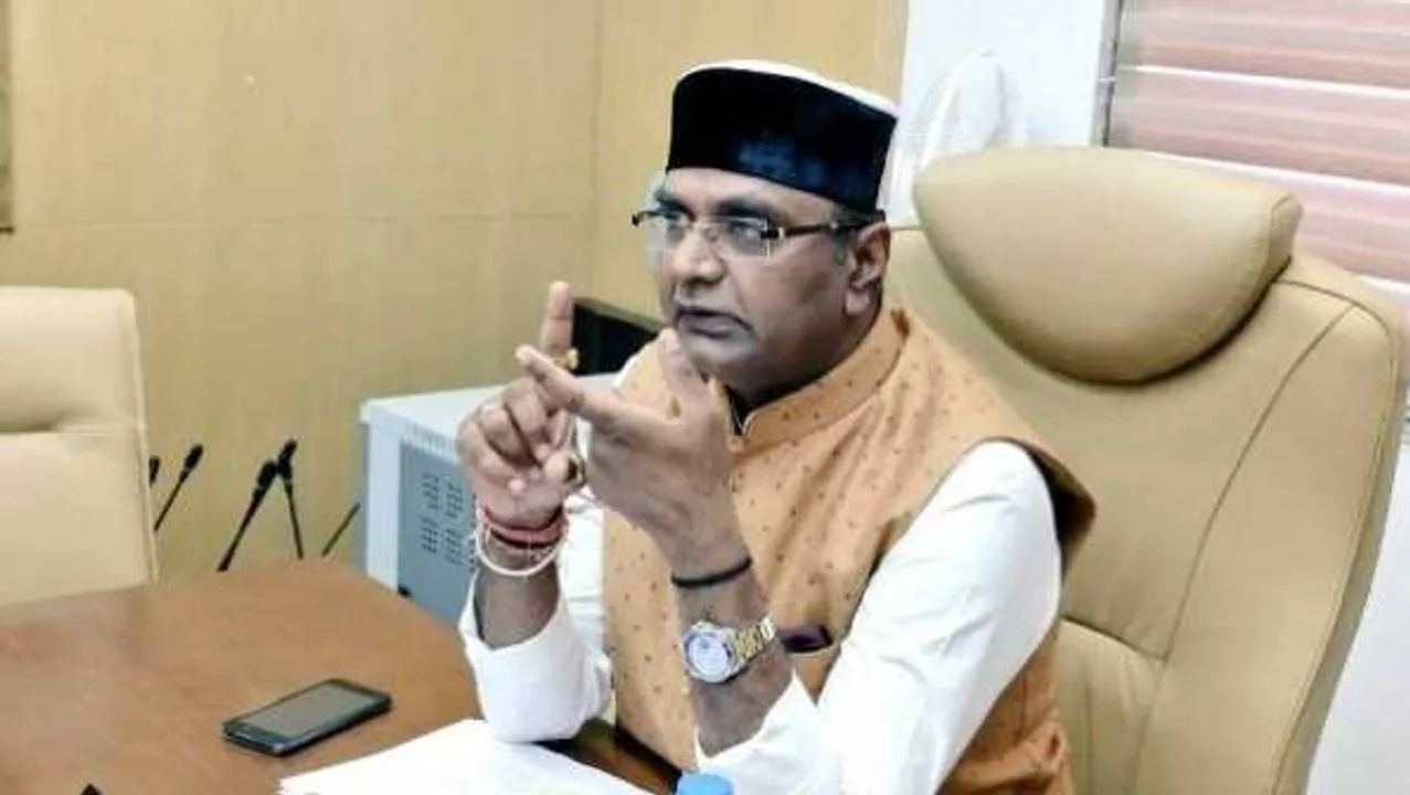 MP: मंत्री विश्वास सारंग बोले- तालिबानी सोच नहीं पनपने देंगे, समर्थकों पर सरकार की नजर

