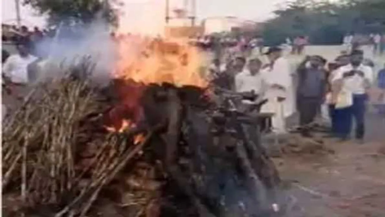 चंबल के 'गांधी की विदाई': SN सुब्बाराव का उनकी कर्मभूमि जौरा आश्रम में अंतिम संस्कार