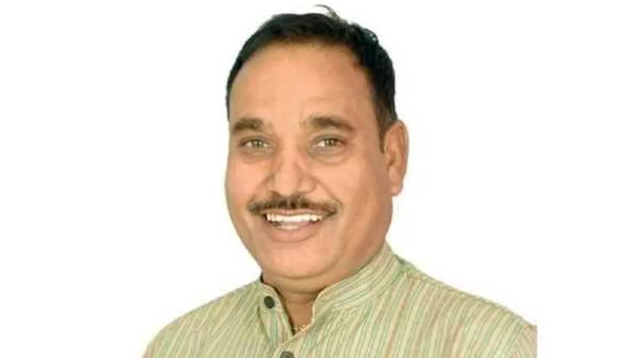 उज्जैन: कांग्रेस नेता दिनेश शर्मा पर 30 करोड़ 29 लाख की राजस्व चोरी का मामला दर्ज
