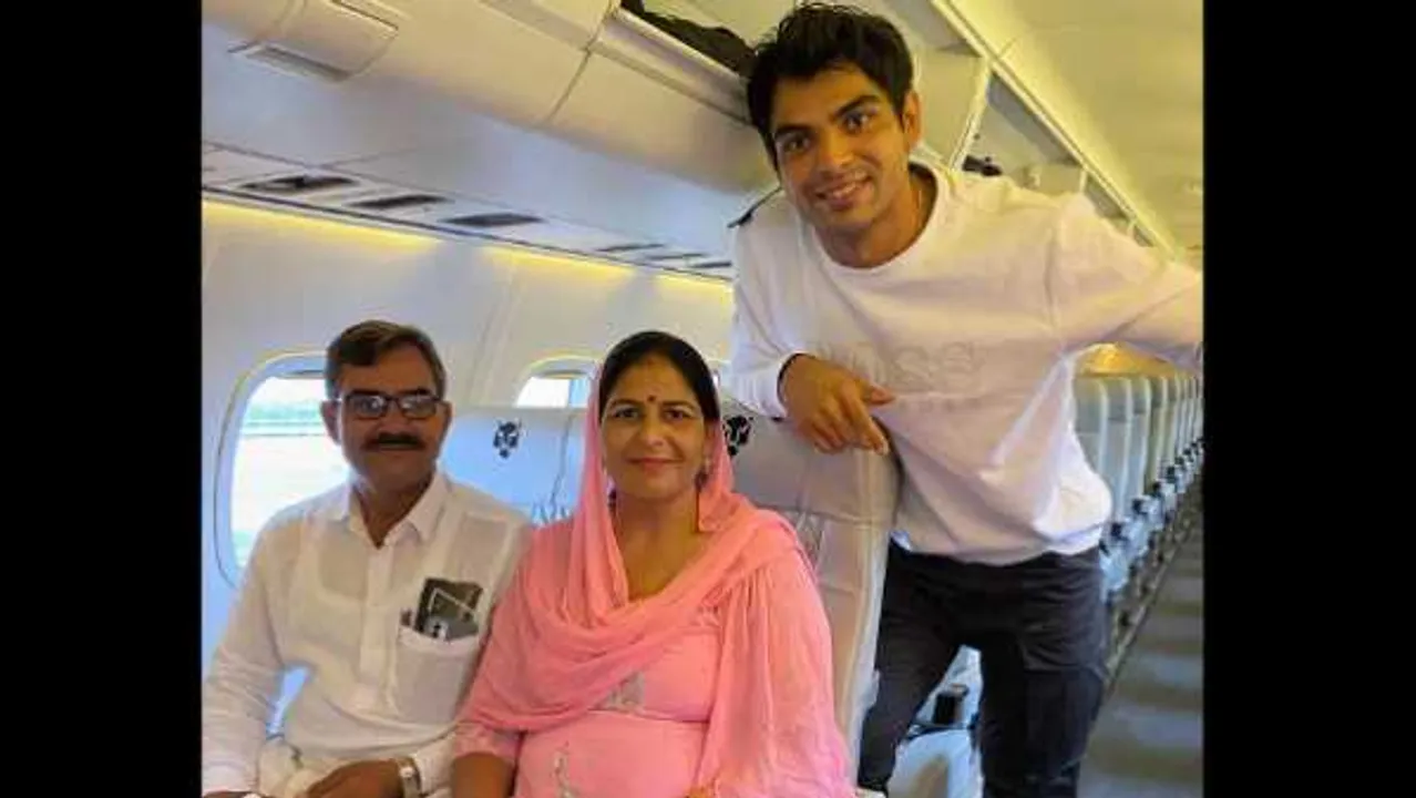 
Dream Comes True: पहली बार मां-पापा को प्लेन में बैठाया, सबका आभारी- नीरज चोपड़ा