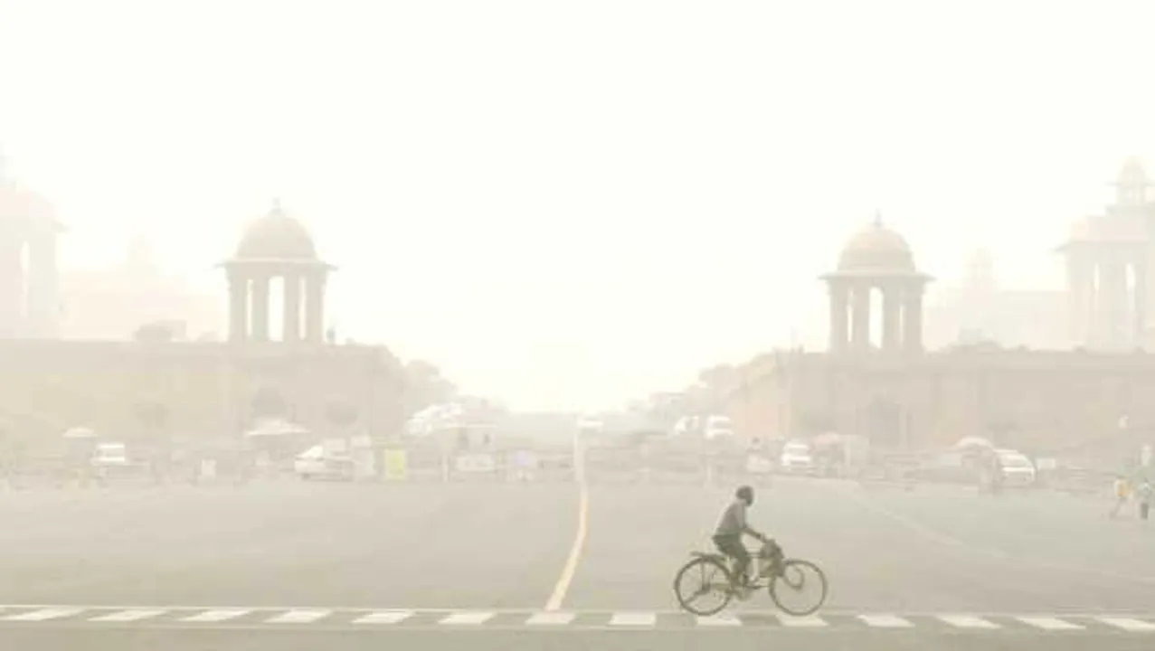 प्रदूषण पर केंद्र से SC: पटाखों पर गौर क्यों नहीं किया, संभव हो तो 2 दिन का लॉकडाउन लगा दें