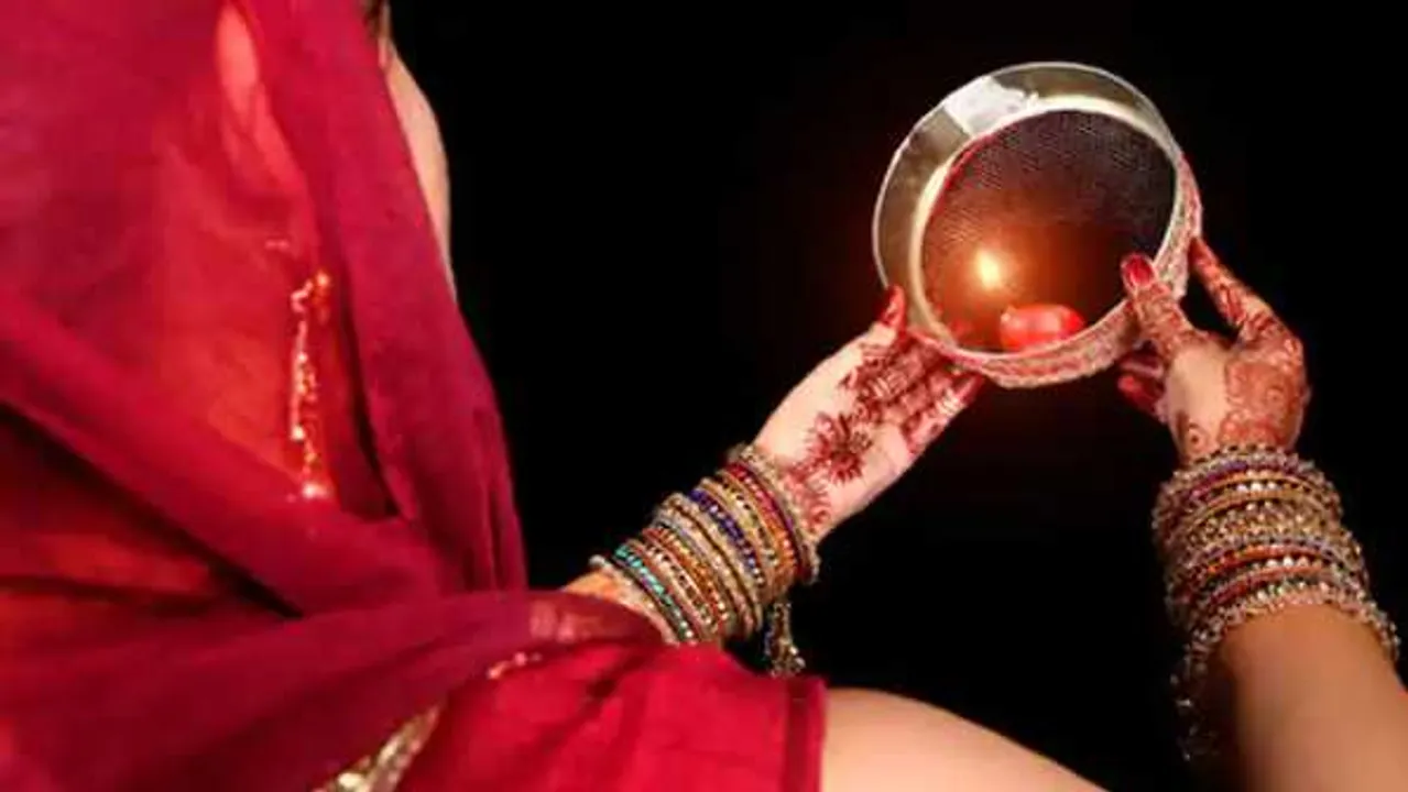हमारी परंपरा: त्याग के आनंद और दांपत्य की पवित्रता का पर्व है करवाचौथ- प्रवीण कक्कड़