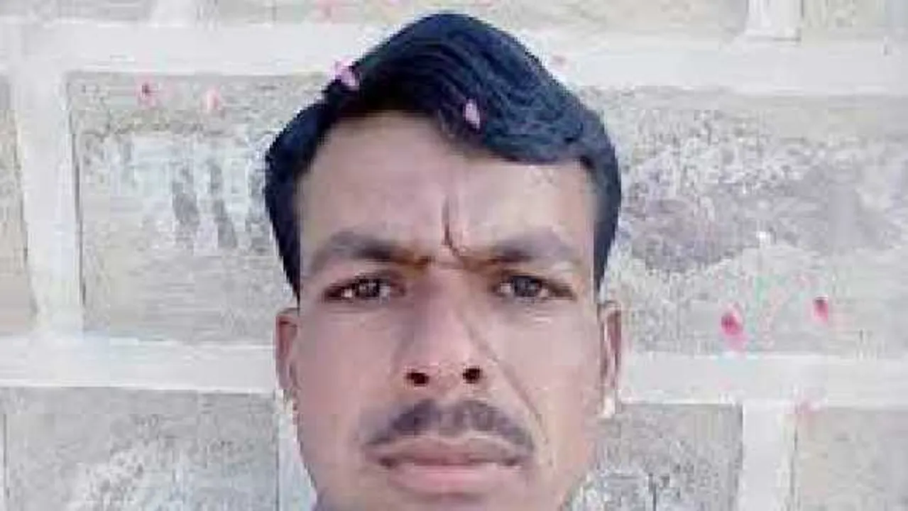 Suicide: पति ने सुसाइड से पहले बनाया वीडियो, कहा- पत्नी और ससुर से परेशान हो चुका हूं