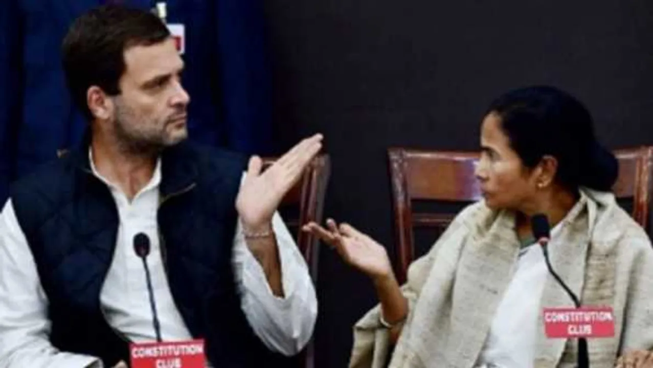 ममता का UPA पर निशाना: बोली- अगर कोई कुछ करता नहीं, विदेश में रहेगा तो कैसे चलेगा