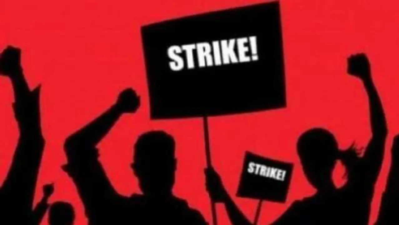 MP: बिजलीकर्मियों की अनिश्चितकालीन हड़ताल, पावर कट हुआ तो मन सकती है काली दिवाली