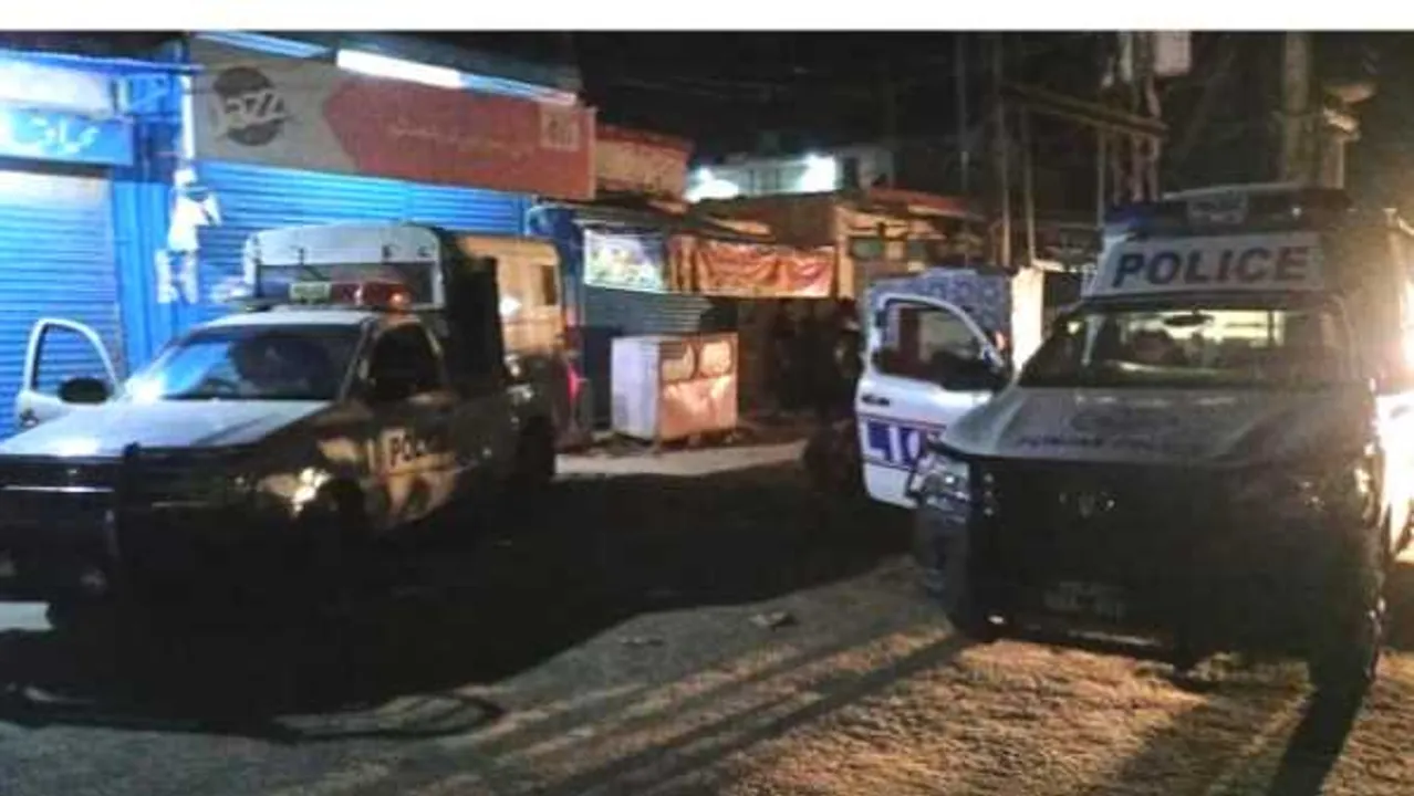 ये नहीं सुधरेंगे: पाकिस्तान के गणेश मंदिर में तोड़फोड़, इमरान का कार्रवाई का भरोसा