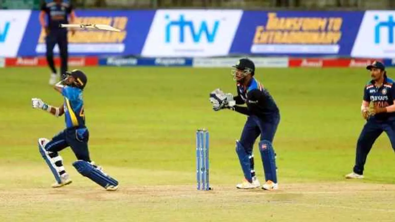 IND vs SL: आखिरी वनडे में भारत हारा, टीम इंडिया का 2-1 से सीरीज पर कब्जा 
