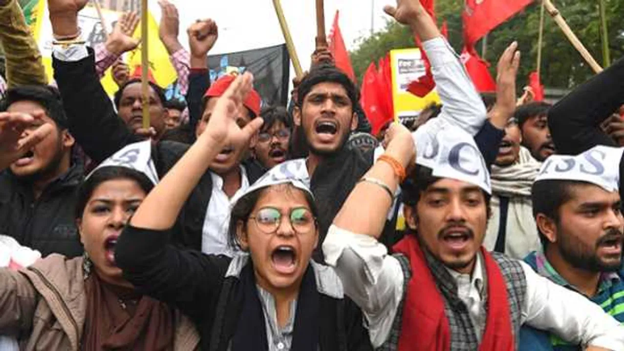 बेरोजगारी-अराजकता का सहसंबंधः दक्ष हाथों को काम दीजिए सरकार, कहीं कोई बंदूक न थमा दे ! 