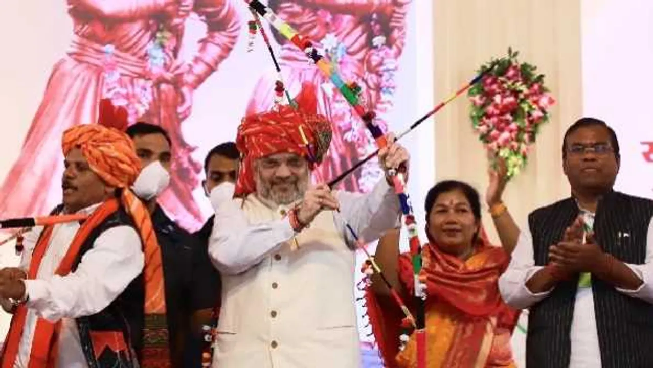 शाह के दौरे के सियासी मायने: MP की 2 करोड़ ST आबादी से 2023 फतेह करने की तैयारी