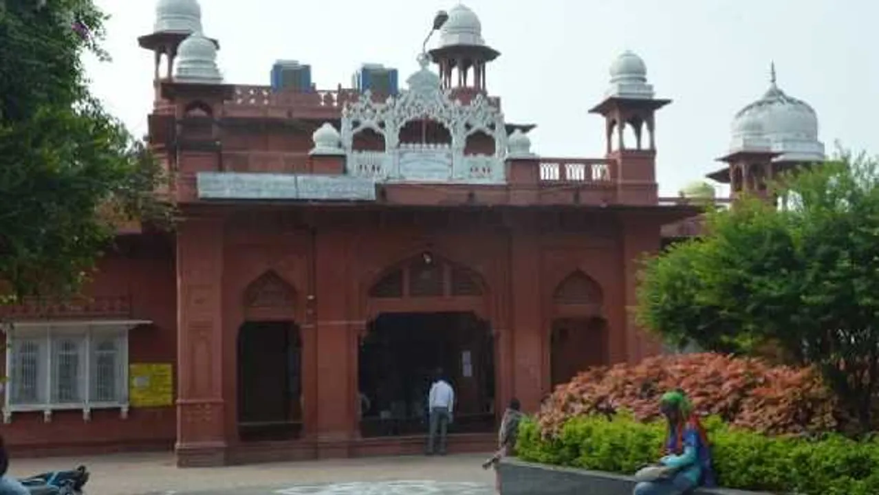 भोपाल सेंट्रल लाइब्रेरी पर पत्थरबाजीः मैदान पर कब्जे के लिए बच्चों को बनाया पत्थरबाज